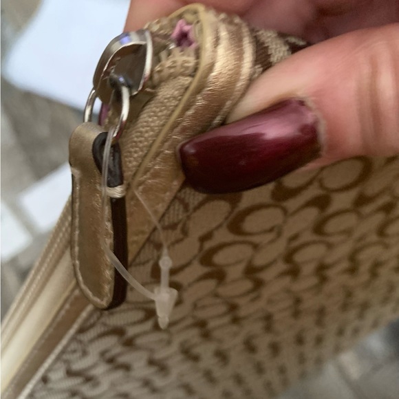 Coach Signature Tablet Sleeve Khaki/Metallic NEW - Picture 3 of 6